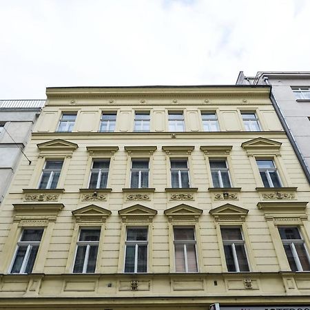 Cityscape Wenceslas Square Apartment Prague Luaran gambar