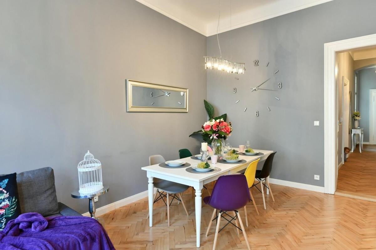 Cityscape Wenceslas Square Apartment Prague Luaran gambar