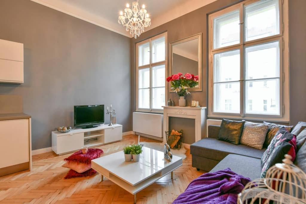 Cityscape Wenceslas Square Apartment Prague Luaran gambar